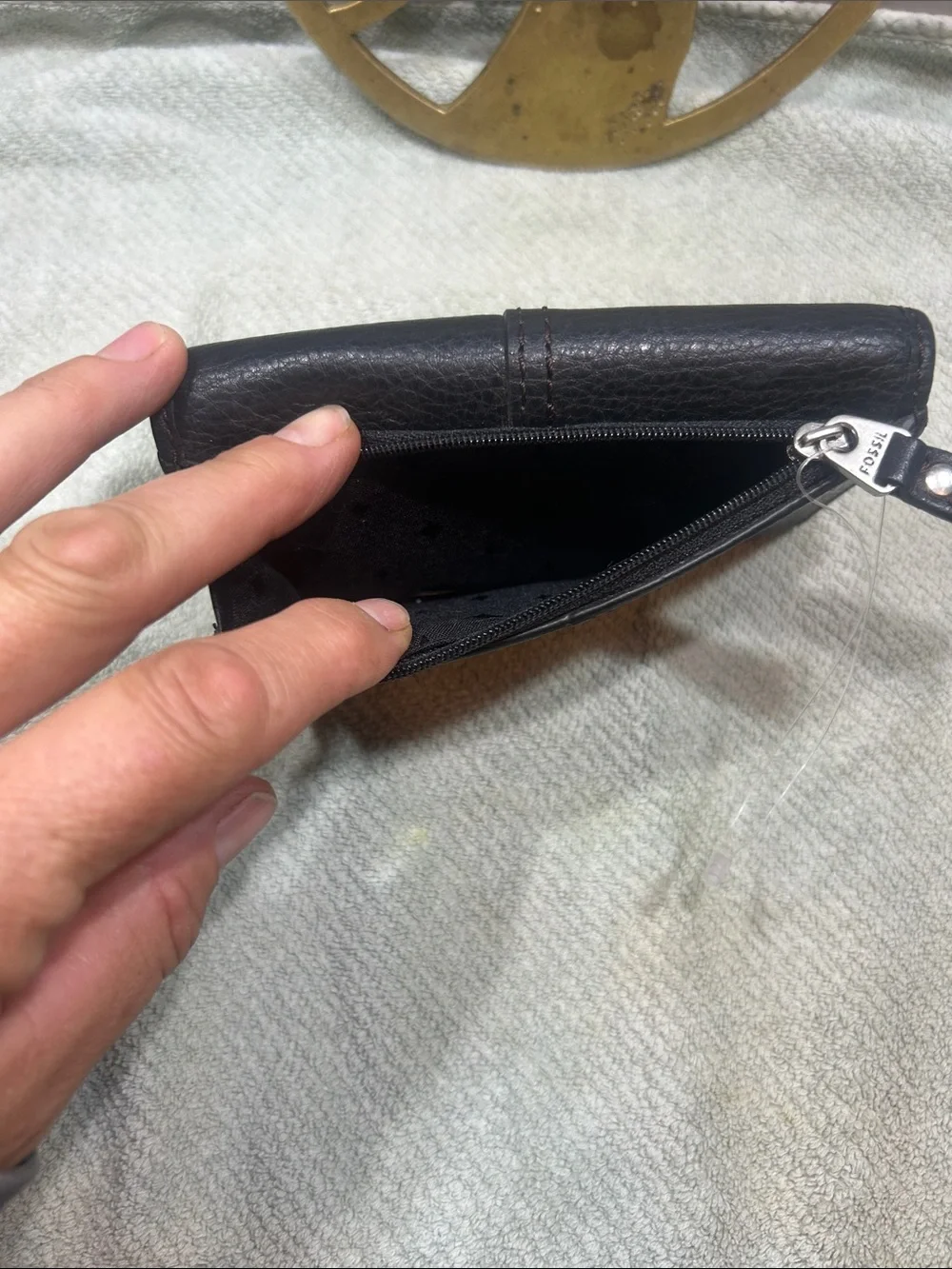 Fossil Black Pebbled Leather Keyhole Wallet NWOT